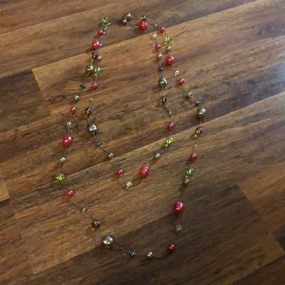 Adjustable layered necklace